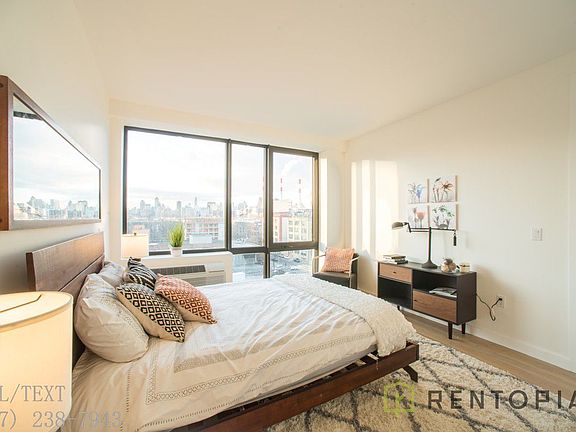3rd image of 4115 23rd St APT 4F