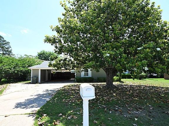 5th image of 267 Barbara Dr