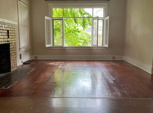 807 N 49th St APT 1, Seattle, WA 98103