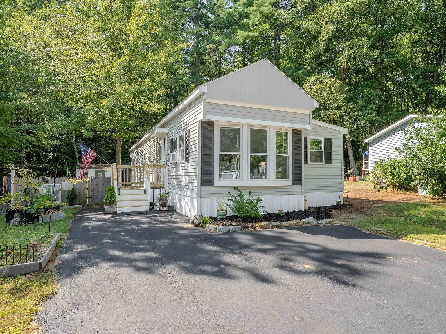 26 Roland Drive, Allenstown, NH 03275 | Zillow