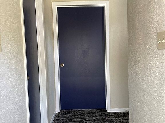 4th image of 1683 & 1685 Liberty Dr