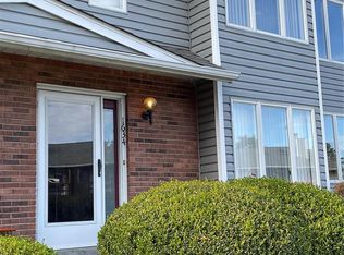 1634 Forest Hills Dr, Saint Charles, MO 63303