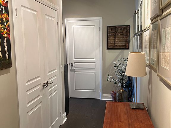 3rd image of 1 Hurontario St #1108