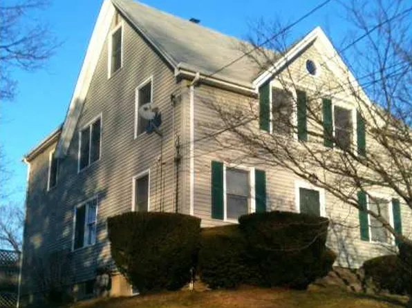 53 Bay View Ave, Riverside, RI 02915