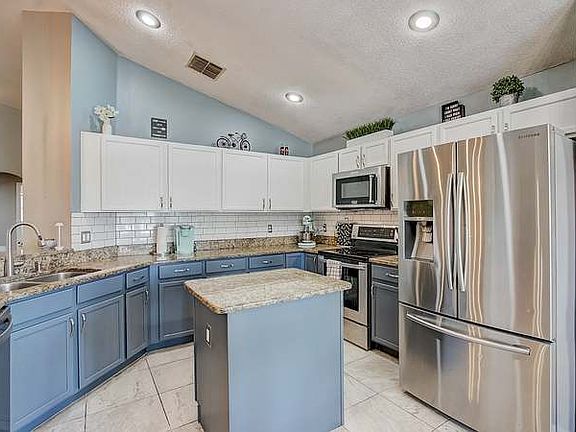 2nd image of 2761 Osprey Creek Ln