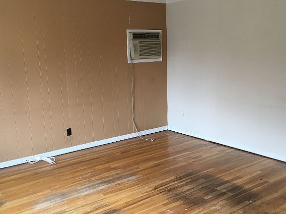 2nd image of 2 Porter Pl