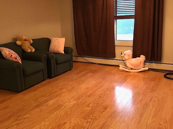 2nd image of 1516 E Grand Ave APT 208