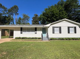 3707 Vanderwood Dr, Memphis, TN 38128