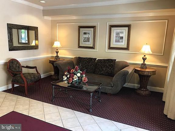 4th image of 701 Fallsgrove Dr APT 106
