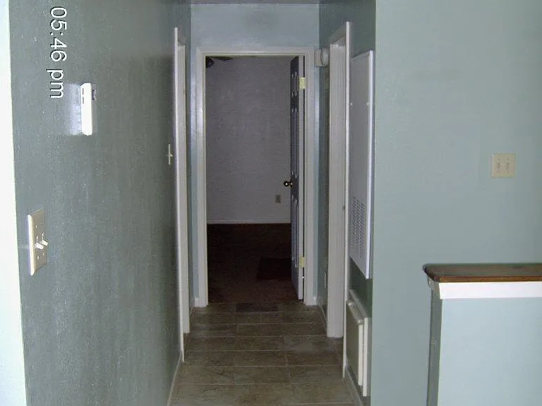Crest St — Photo 9