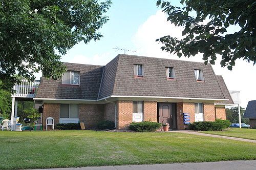 3rd image of 1328-1336-1376 Meadowcreek Dr