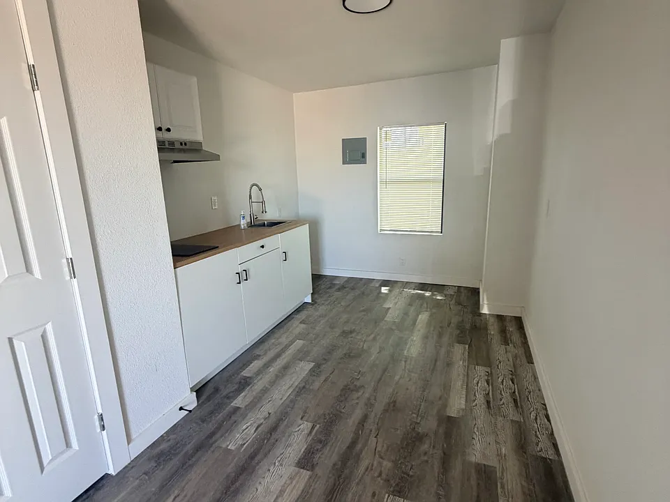 10536 S US Highway 181 #4