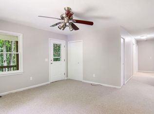 2121 N Jacobson Rd, Suttons Bay, MI 49682