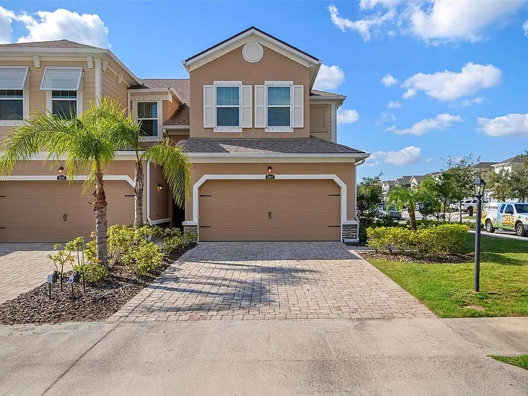 5004 Skyview Ln — Photo 3