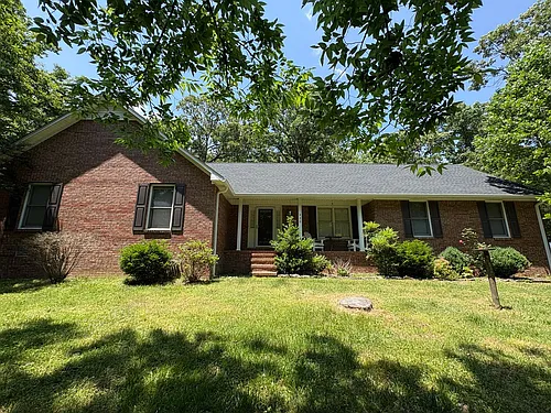 420 W Windsor Cir Photo 1