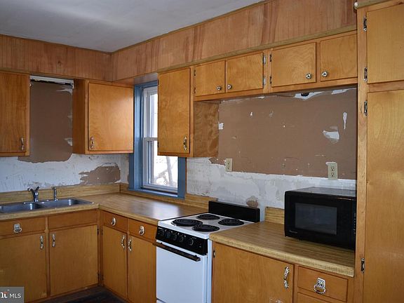 4th image of 1417 Mountainside Rd