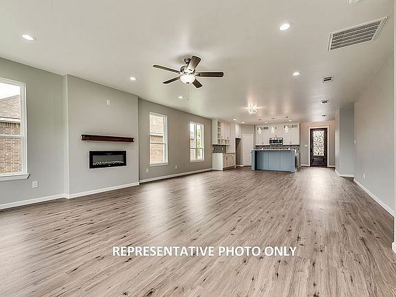 4th image of 1705 Fred St