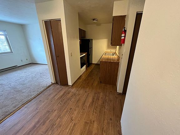 2nd image of 805-811 E 10th St #24