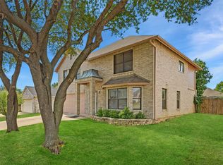 7604 Amsterdam Ln, Arlington, TX 76002