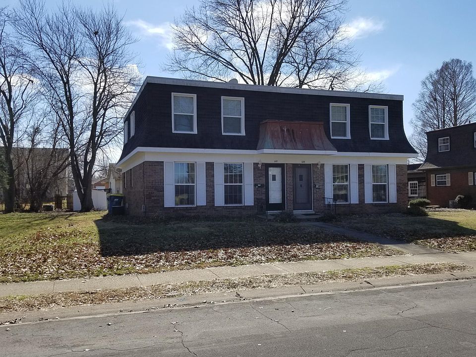 638 Harvard Dr - on right
