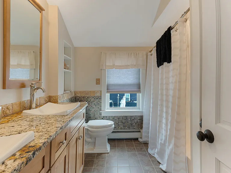125 Long Beach Ave — Photo 17