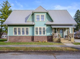 4 W Henley St, Carthage, IN 46115