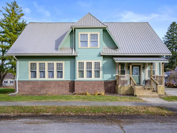 4 W Henley St, Carthage, IN 46115