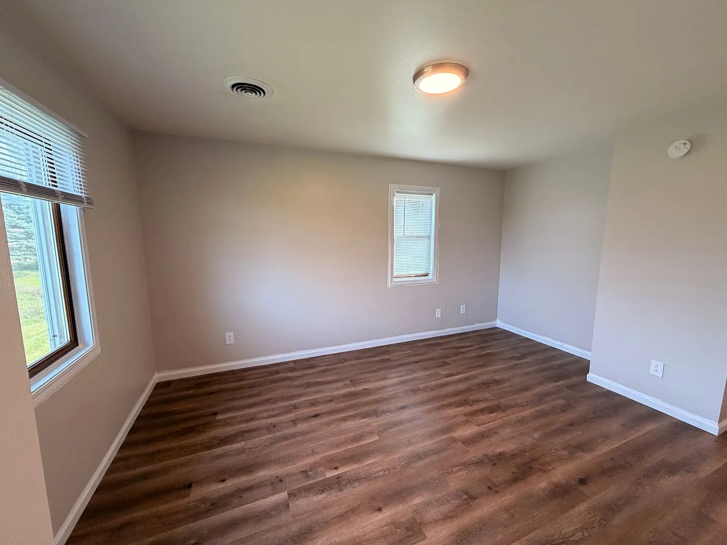 171 - 179 Talon Place — Photo 2