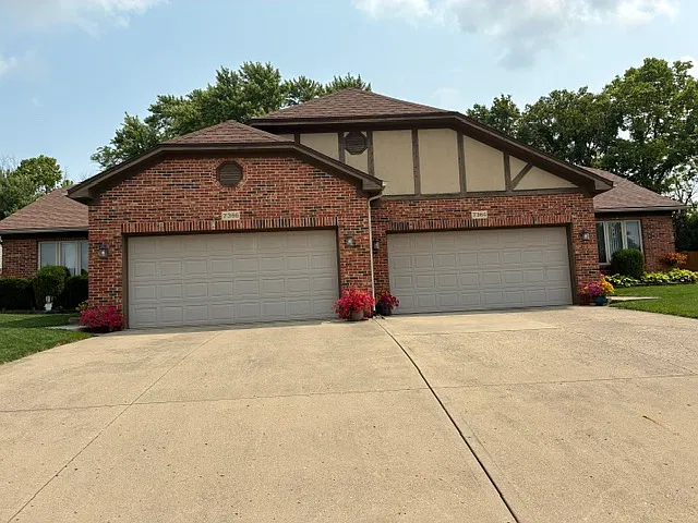 7364 McSmith Ct — Photo 3