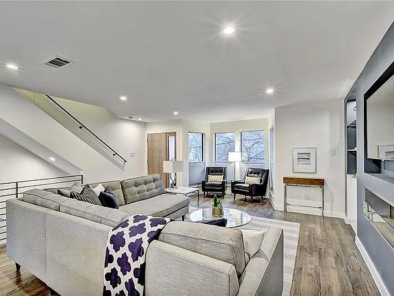 5th image of 1200 Castle Hill St APT E