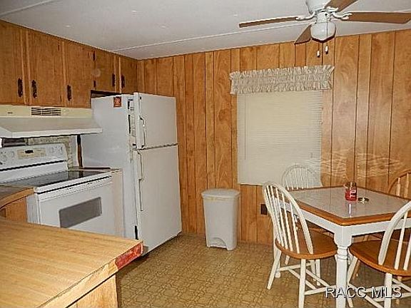 3rd image of 3176 E Buckskin Ln