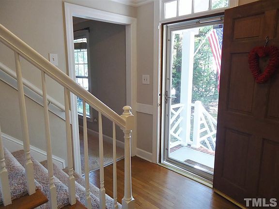 4th image of 220 Mainsail Dr