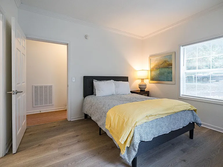 279 Arch St — Photo 32