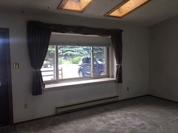 2nd image of 1518 Shetland Dr