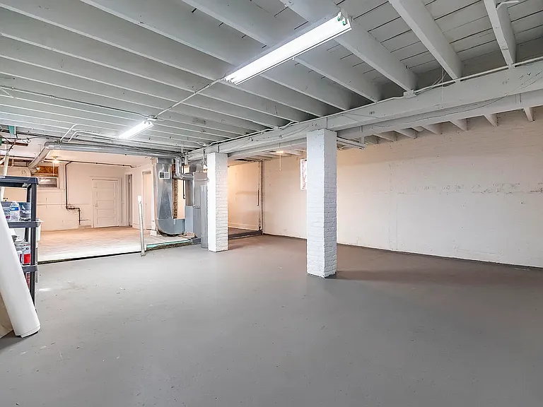 2510 White Oak Ave — Photo 14