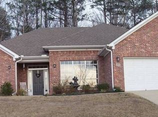1808 Abbey Ln, Benton, AR 72015