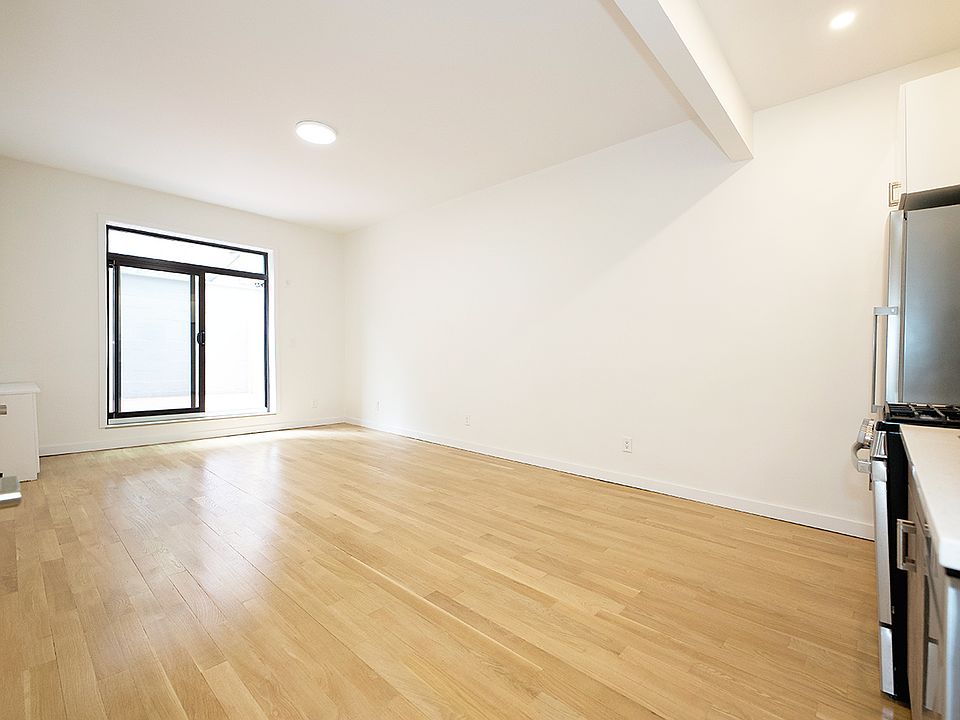 1st image of 12 W 9th St APT 1D