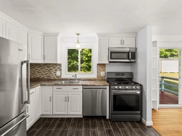 42 Boylston St #42R, Randolph, MA 02368