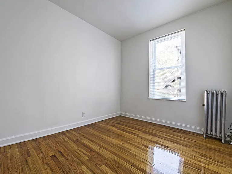 148 N La Crosse Ave — Photo 4