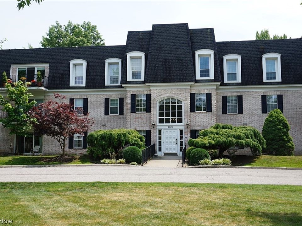 1st image of 2021 King James Pkwy #222