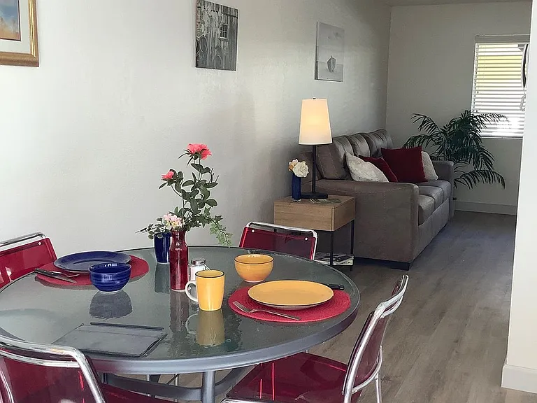 232 W Caldwell Ave #20 — Photo 5