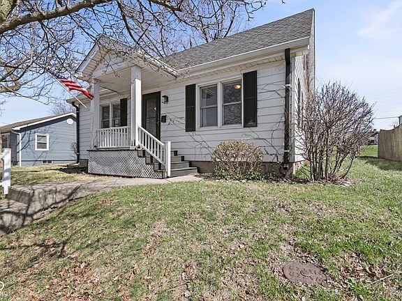 3rd image of 227 Jefferson St