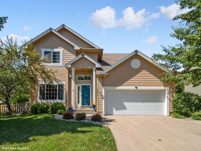 15073 Rosewood Dr, Clive, IA, 50325