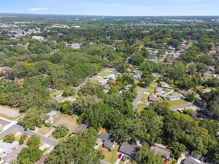 535 W Palmeden Dr — Photo 65