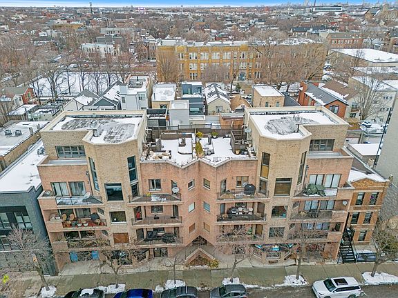2nd image of 2236 W Armitage Ave APT 403