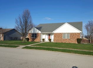 2005 Persimmon Ave, Chatham, IL 62629