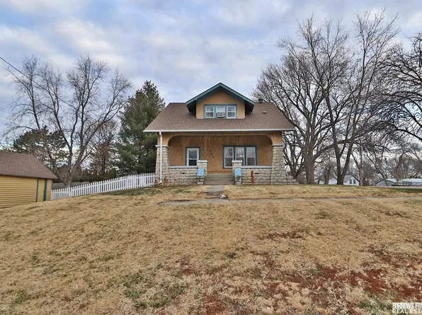 124 E C St, Elmwood, NE 68349