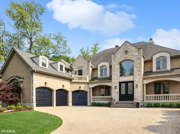 15W221 Lexington St, Elmhurst, IL 60126