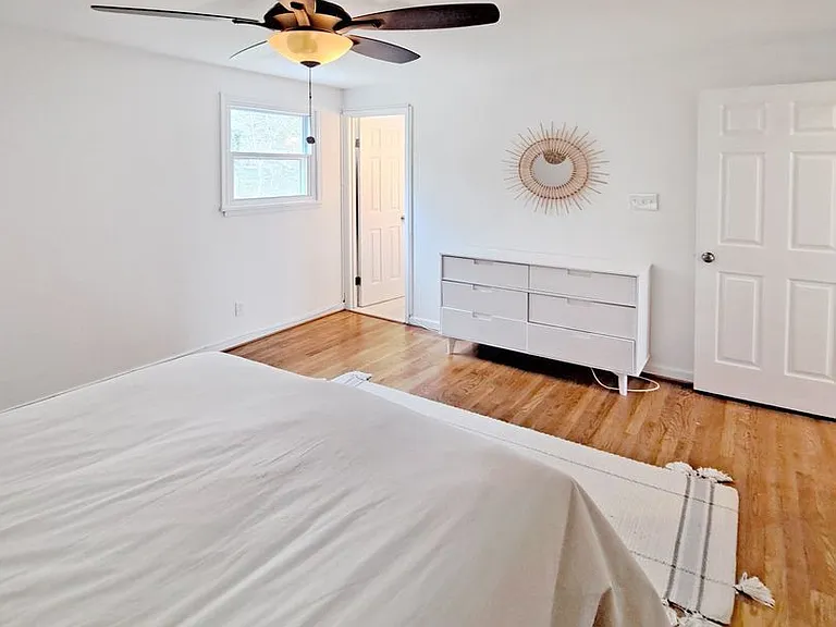 1904 Taylor Ave — Photo 33