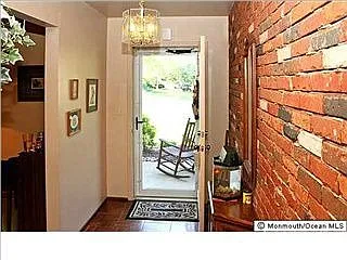 13 Atlanta Dr photo 1